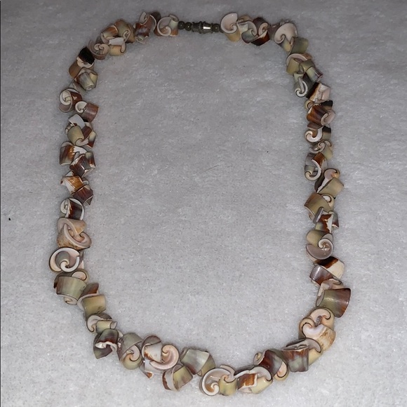 Shell Necklaces - Picture 5 of 8